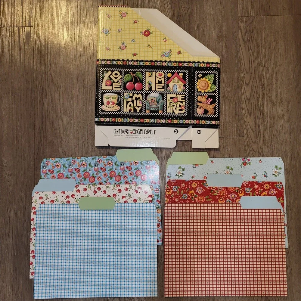 Mary Engelbreit 6 Decorative File Folders Mixed Styles & 1 Filing Cardboard Box
